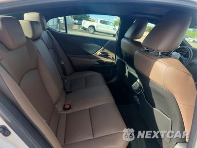 Zdjęcie 10 z 12 samochodu: 2025 LEXUS ES 300H BASE VIN:58ADA1C12SU058488 - miniatura