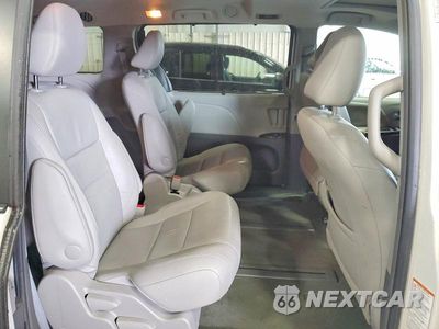 Zdjęcie 10 z 13 samochodu: 2016 TOYOTA SIENNA XLE 7-PASSENGER VIN:5TDDK3DC6GS142328 - miniatura