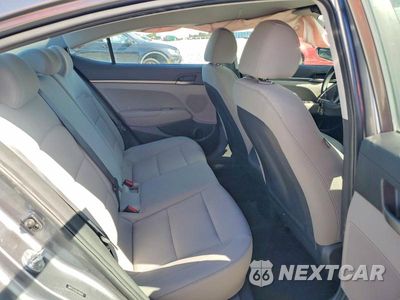 Zdjęcie 10 z 13 samochodu: 2018 HYUNDAI ELANTRA SE VIN:5NPD74LF8JH285040 - miniatura