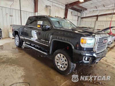 Czwarte zdjęcie samochodu z boku: 2019 GMC SIERRA K2500 DENALI VIN:1GT12SEY7KF127143 - miniatura