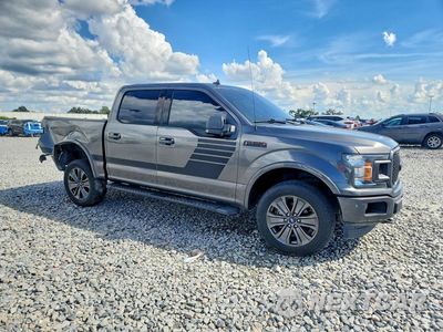 Czwarte zdjęcie samochodu z boku: 2018 FORD F150 SUPERCREW VIN:1FTEW1EP8JFE09104 - miniatura