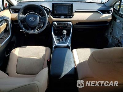 Zdjęcie 8 z 14 samochodu: 2019 TOYOTA RAV4 XLE VIN:2T3W1RFV0KC002992 - miniatura