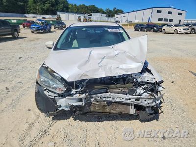 Piąte zdjęcie samochodu w środku: 2015 FORD FOCUS TITANIUM VIN:1FADP3N26FL238182 - miniatura
