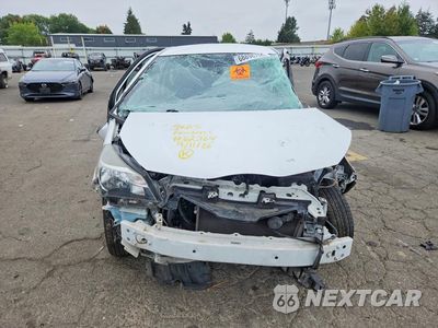 Piąte zdjęcie samochodu w środku: 2015 TOYOTA YARIS 5-DOOR LE VIN:VNKKTUD33FA051921 - miniatura