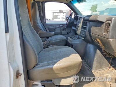 Zdjęcie 11 z 14 samochodu: 2015 GMC SAVANA BOX TRUCK VIN:1GD374CG9F1163933 - miniatura