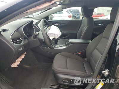 Zdjęcie 7 z 12 samochodu: 2019 CHEVROLET MALIBU LT VIN:1G1ZD5ST3KF111473 - miniatura