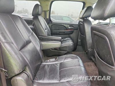 Zdjęcie 11 z 13 samochodu: 2014 CHEVROLET SUBURBAN K1500 LT VIN:1GNSKJE74ER148483 - miniatura