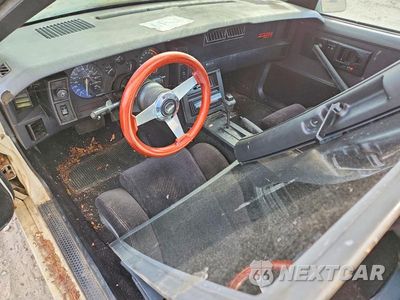 Zdjęcie 8 z 12 samochodu: 1987 CHEVROLET CAMARO VIN:1G1FP2183HN164551 - miniatura