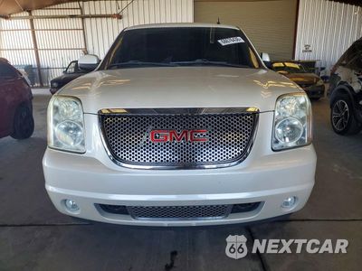 Piąte zdjęcie samochodu w środku: 2012 GMC YUKON DENALI VIN:1GKS2EEF1CR271893 - miniatura