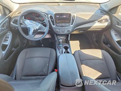 Zdjęcie 8 z 12 samochodu: 2019 CHEVROLET MALIBU LT VIN:1G1ZD5ST8KF134523 - miniatura