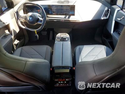 Zdjęcie 8 z 13 samochodu: 2024 BMW IX XDRIVE50 VIN:WB523CF02RCP34414 - miniatura
