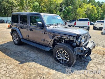 Czwarte zdjęcie samochodu z boku: 2026 JEEP WRANGLER SAHARA VIN:1C4PJXEG4TW229034 - miniatura