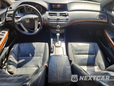Zdjęcie 8 z 12 samochodu: 2012 HONDA ACCORD EXL VIN:1HGCP2F82CA151150 - miniatura