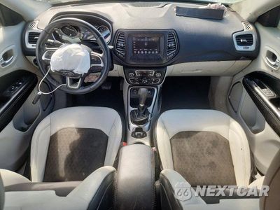 Zdjęcie 8 z 14 samochodu: 2018 JEEP COMPASS LATITUDE VIN:3C4NJCBB8JT194610 - miniatura