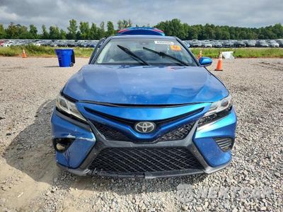 Piąte zdjęcie samochodu w środku: 2020 TOYOTA CAMRY SE VIN:4T1G11AK9LU314840 - miniatura