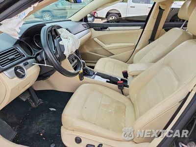 Zdjęcie 7 z 12 samochodu: 2019 VOLKSWAGEN PASSAT WOLFSBURG VIN:1VWLA7A38KC002265 - miniatura