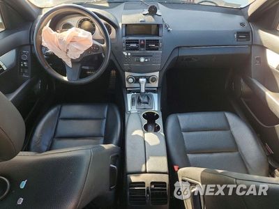 Zdjęcie 8 z 12 samochodu: 2008 MERCEDES-BENZ C 300 VIN:WDDGF54X48F149995 - miniatura