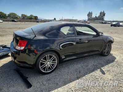 Trzecie zdjęcie samochodu z tyłu: 2012 SCION TC BASE VIN:JTKJF5C78C3038080 - miniatura