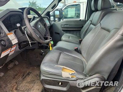 Zdjęcie 7 z 13 samochodu: 2016 FORD F550 SUPER DUTY BUCKET TRUCK VIN:1FDUF5GT8GEC62953 - miniatura