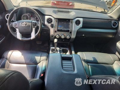 Zdjęcie 8 z 12 samochodu: 2016 TOYOTA TUNDRA TRD PRO VIN:5TFUY5F13GX542993 - miniatura
