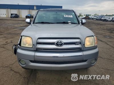 Piąte zdjęcie samochodu w środku: 2004 TOYOTA TUNDRA SR5 VIN:5TBDT44164S439086 - miniatura