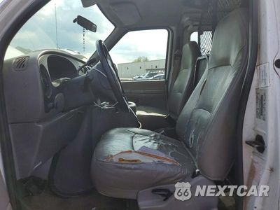 Zdjęcie 7 z 13 samochodu: 2000 FORD E250 DELIVERY VAN VIN:1FTNE2429YHB50068 - miniatura