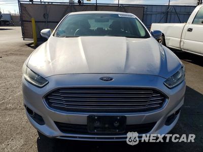 Piąte zdjęcie samochodu w środku: 2016 FORD FUSION SE VIN:3FA6P0HD5GR260407 - miniatura