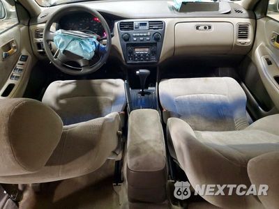 Zdjęcie 8 z 13 samochodu: 1999 HONDA ACCORD EX VIN:JHMCG6670XC028954 - miniatura
