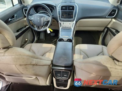 Zdjęcie 8 z 13 samochodu: 2016 LINCOLN MKX SELECT VIN:2LMTJ6KR4GBL23159 - miniatura