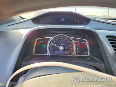 Zdjęcie 9 z 13 samochodu: 2007 HONDA CIVIC LX VIN:2HGFG12657H507528 - miniatura