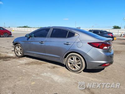 Drugie zdjęcie samochodu z przodu: 2019 HYUNDAI ELANTRA SEL VIN:5NPD84LFXKH430058 - miniatura