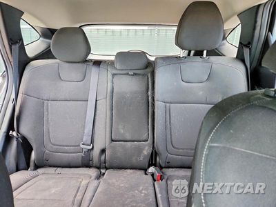 Zdjęcie 10 z 13 samochodu: 2022 HYUNDAI TUCSON SE VIN:5NMJACAE1NH015420 - miniatura