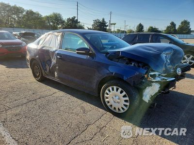Czwarte zdjęcie samochodu z boku: 2014 VOLKSWAGEN JETTA SE VIN:3VWD17AJ6EM211686 - miniatura