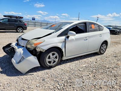 2014 TOYOTA PRIUS THREE JTDKN3DU5E1777087 - główne zdjęcie licytacji z USA - miniatura