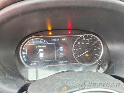 Zdjęcie 9 z 13 samochodu: 2018 NISSAN KICKS SR VIN:3N1CP5CU4JL532606 - miniatura