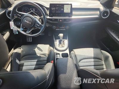 Zdjęcie 8 z 13 samochodu: 2024 KIA FORTE GT LINE VIN:3KPF54AD6RE769000 - miniatura