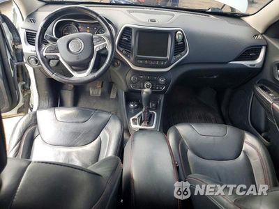 Zdjęcie 8 z 13 samochodu: 2014 JEEP CHEROKEE TRAILHAWK VIN:1C4PJMBB5EW181960 - miniatura