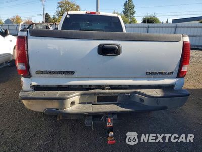 Zdjęcie 6 z 12 samochodu: 2005 CHEVROLET SILVERADO K3500 VIN:1GCHK39235E311046 - miniatura