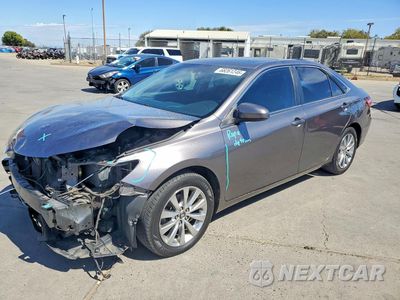 2015 TOYOTA CAMRY XLE 4T1BF1FKXFU989024 - główne zdjęcie licytacji z USA - miniatura
