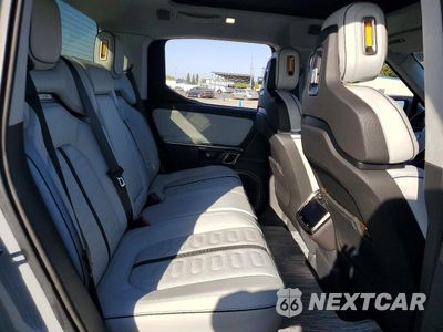 Zdjęcie 10 z 13 samochodu: 2023 RIVIAN R1T ADVENTURE VIN:7FCTGAAA8PN019456 - miniatura