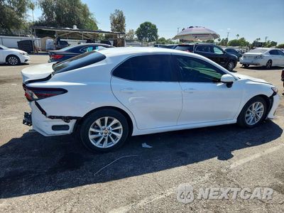 Trzecie zdjęcie samochodu z tyłu: 2024 TOYOTA CAMRY LE VIN:4T1C11AK4RU220095 - miniatura