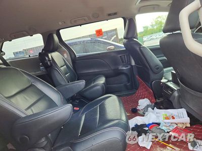 Zdjęcie 11 z 13 samochodu: 2016 TOYOTA SIENNA SE VIN:5TDXK3DC5GS718228 - miniatura