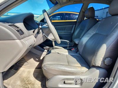 Zdjęcie 7 z 12 samochodu: 2003 TOYOTA CAMRY LE VIN:4T1BE32K63U147765 - miniatura