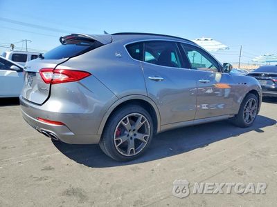 Trzecie zdjęcie samochodu z tyłu: 2017 MASERATI LEVANTE VIN:ZN661YUS1HX253606 - miniatura