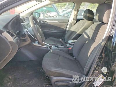 Zdjęcie 7 z 12 samochodu: 2017 NISSAN SENTRA S VIN:3N1AB7AP0HY375684 - miniatura