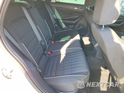 Zdjęcie 10 z 12 samochodu: 2023 VOLKSWAGEN JETTA SPORT VIN:3VWBM7BU2PM022642 - miniatura