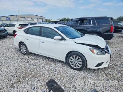 Czwarte zdjęcie samochodu z boku: 2016 NISSAN SENTRA S VIN:3N1AB7AP6GY231734 - miniatura