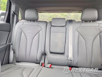 Zdjęcie 10 z 13 samochodu: 2023 LINCOLN NAUTILUS RESERVE VIN:2LMPJ8K95PBL21417 - miniatura