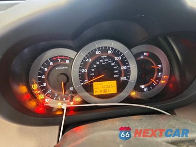 Zdjęcie 9 z 13 samochodu: 2008 TOYOTA RAV4 BASE VIN:JTMZD33V785090945 - miniatura