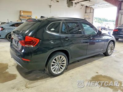 Trzecie zdjęcie samochodu z tyłu: 2014 BMW X1 XDRIVE28I VIN:WBAVL1C58EVY11725 - miniatura